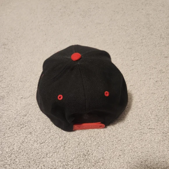 Adidas Snapback hat - Picture 1 of 2